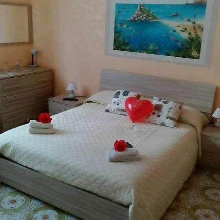 Bed and Breakfast Beb I Delfini Di Casa Paola à Mascali Extérieur photo