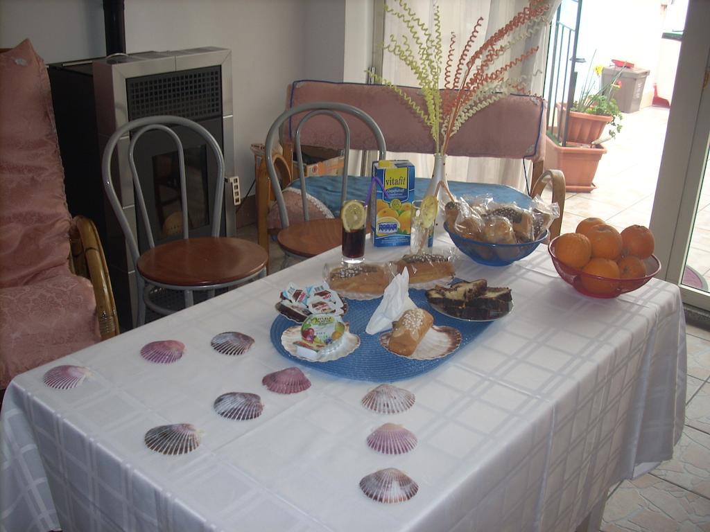 Bed and Breakfast Beb I Delfini Di Casa Paola à Mascali Extérieur photo