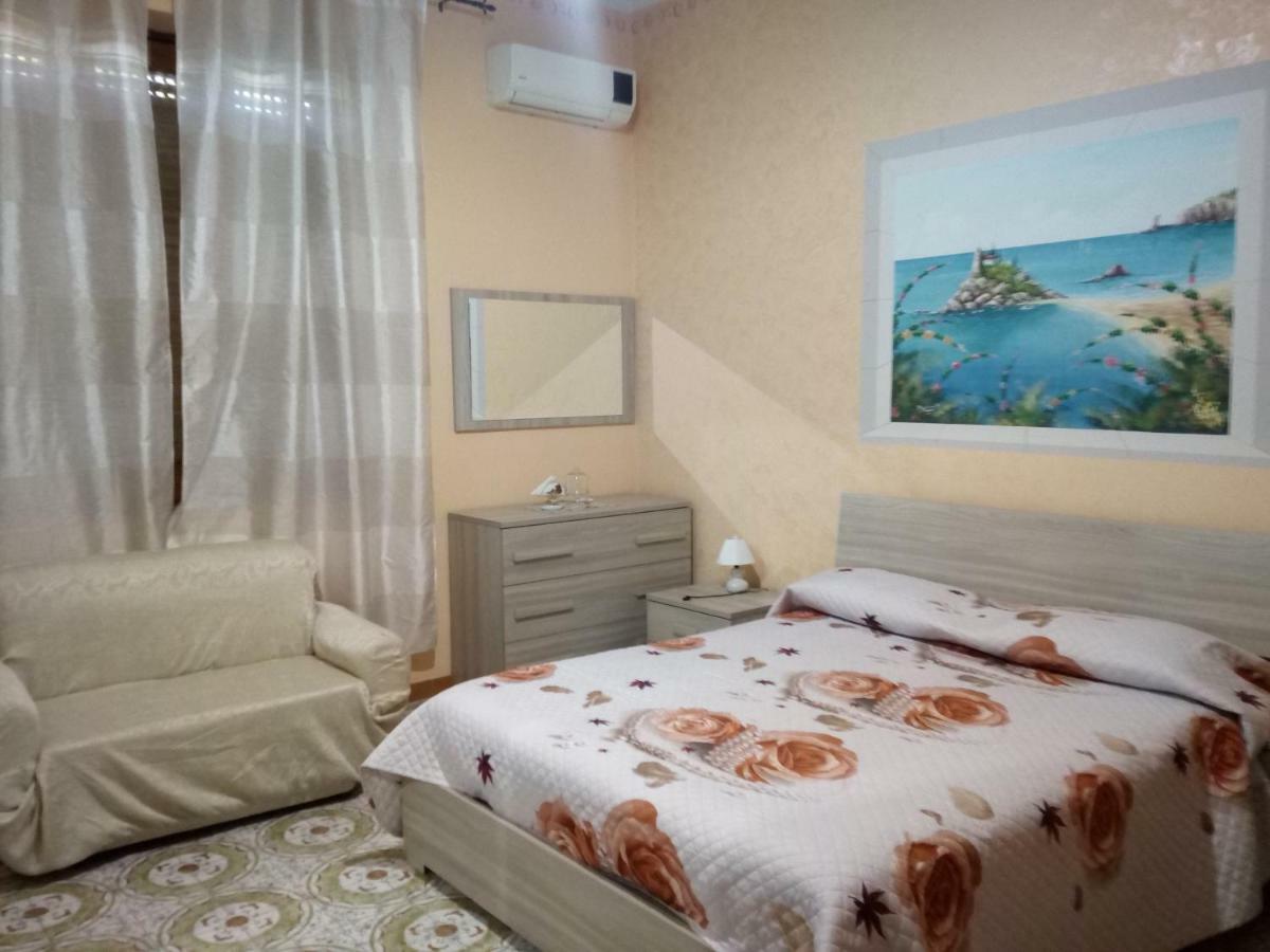 Bed and Breakfast Beb I Delfini Di Casa Paola à Mascali Extérieur photo
